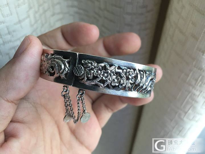 老的银手镯，也不知道啥时候的_手镯老银
