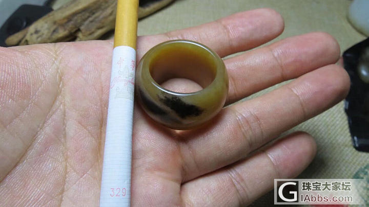 三色糖料扳指_扳指和田玉