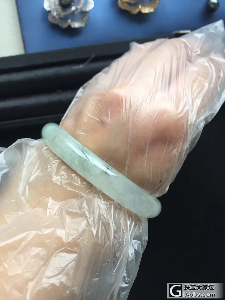 #翡翠手镯的佩戴方法#_翡翠手镯