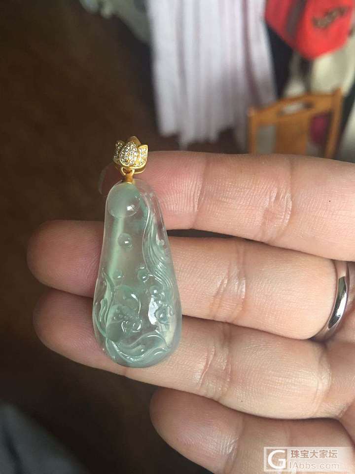 换了个金珠做配珠，果然高大上起来了_挂件翡翠