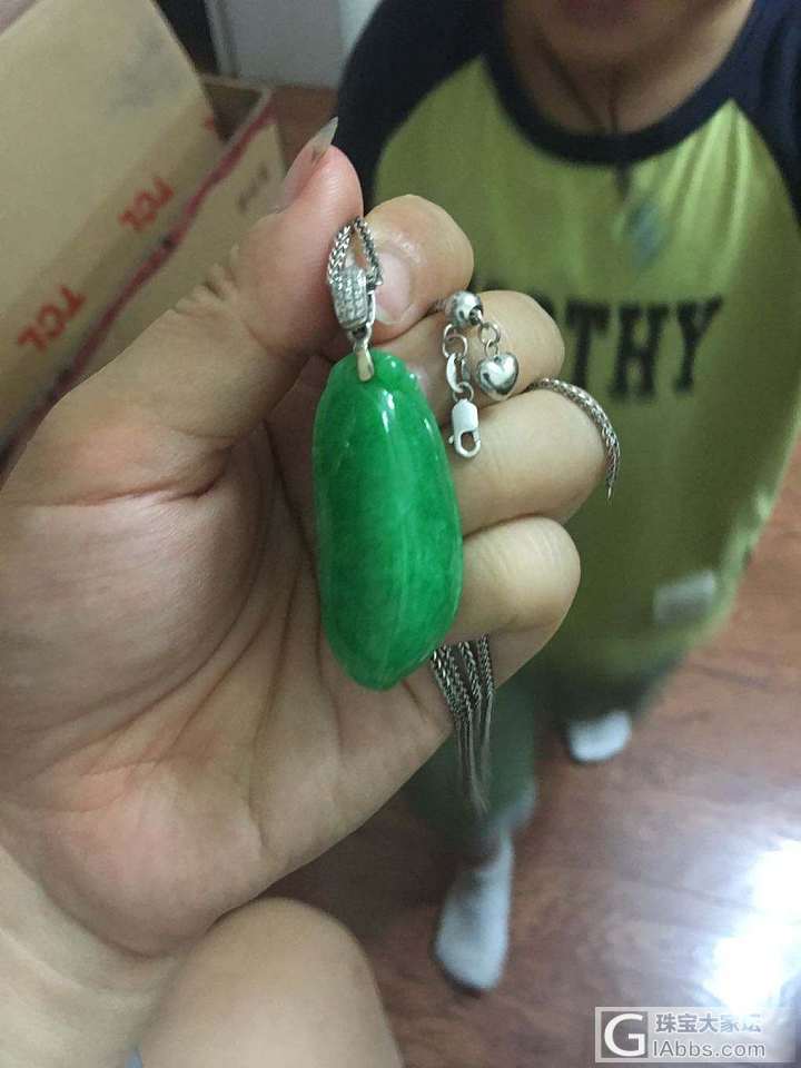 换了个金珠做配珠，果然高大上起来了_挂件翡翠