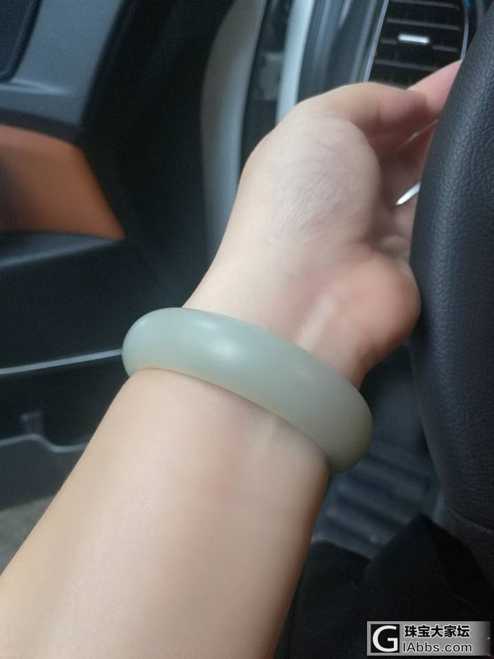留个影，且末镯_手镯青白玉