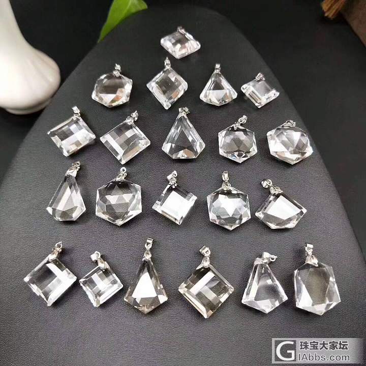 纯天然白水晶能量石 天然白水晶精工打磨 闪亮刻面几何图形 别致大方 送绳_白水晶