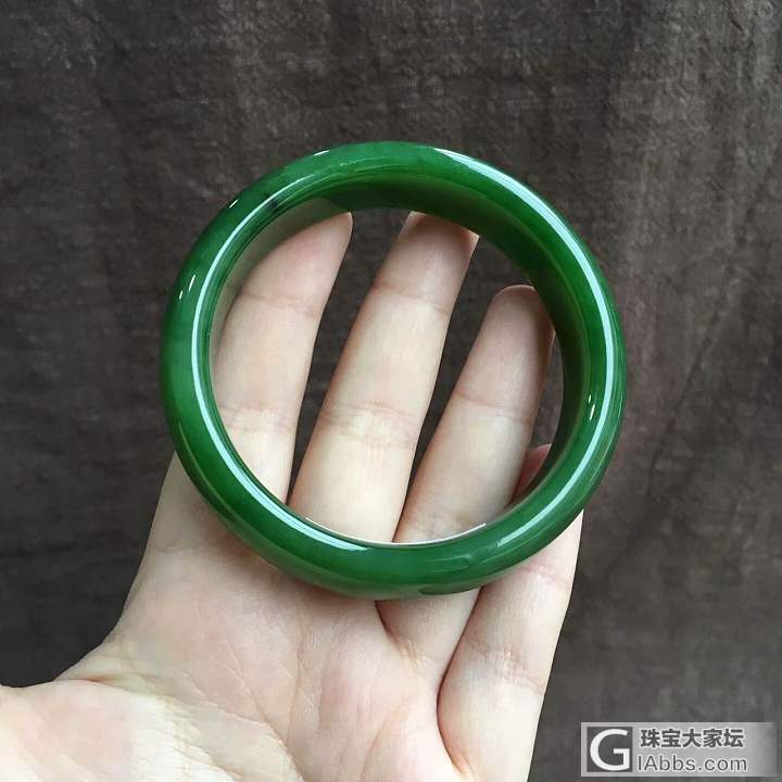 俄碧玉老坑料阳绿手镯57.5mm_碧玉手镯和田玉