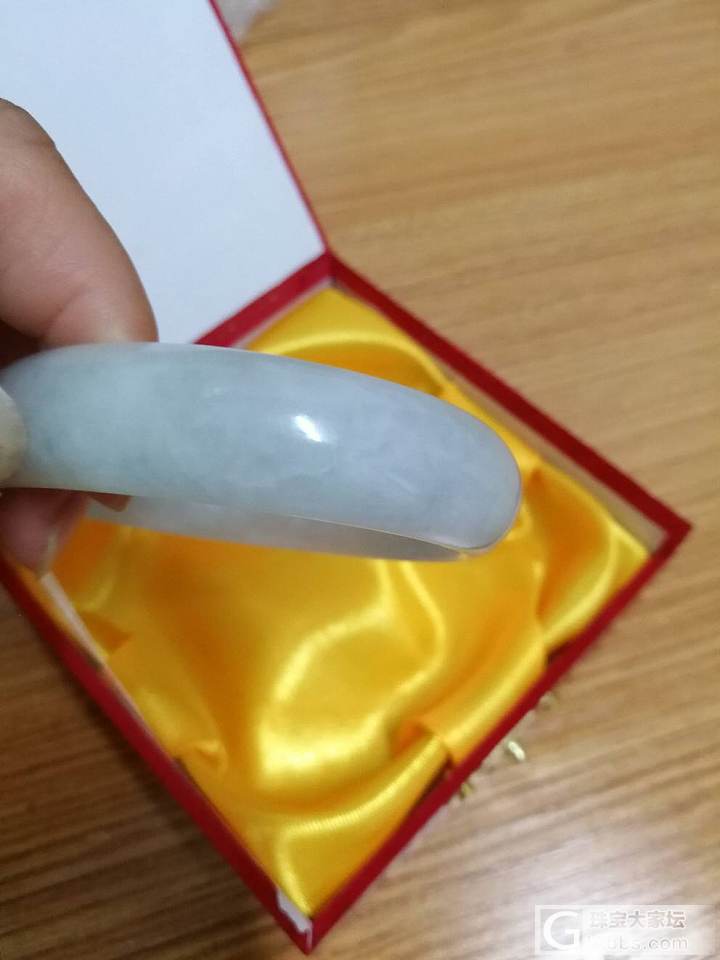 出闲置的翡翠手镯_手镯翡翠