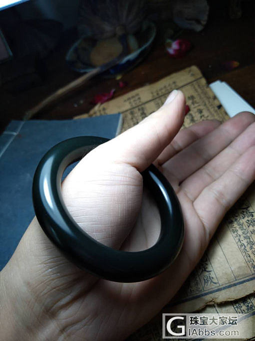 黑青算是毕业了_半成品手镯和田玉