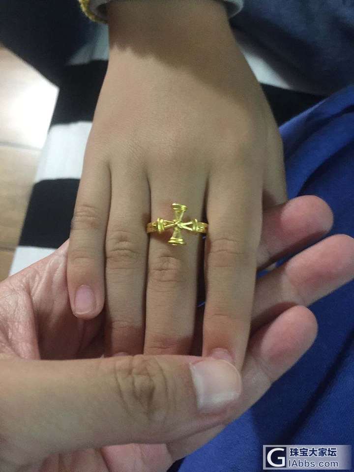 我儿子非要试戴我的戒指_戒指金