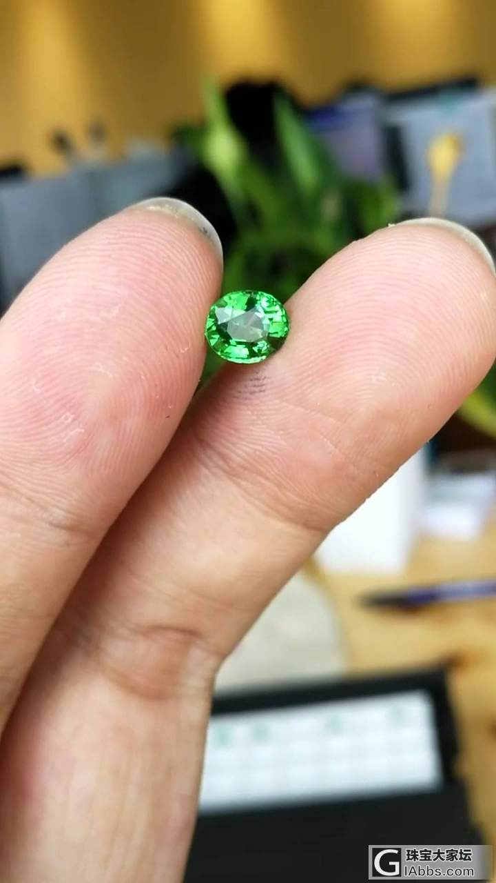这个沙弗来还行不？_刻面宝石沙弗莱