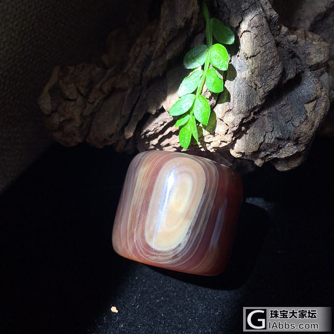 缅甸纯天然琥珀_扳指琥珀