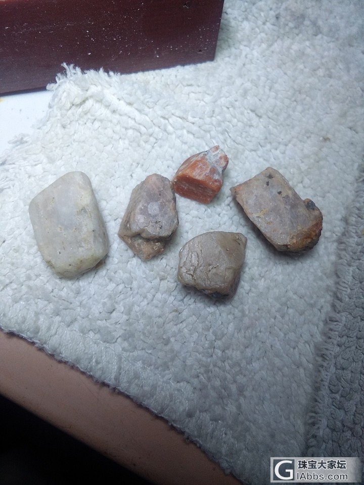 觉得不是曲面晶体的钻石原石其实挺好看的_原石