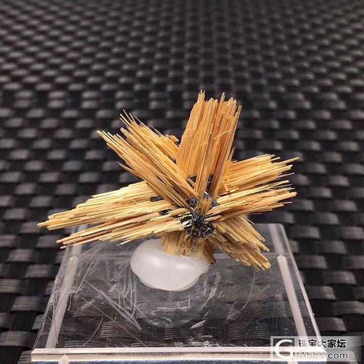 天然水晶_矿物标本发晶