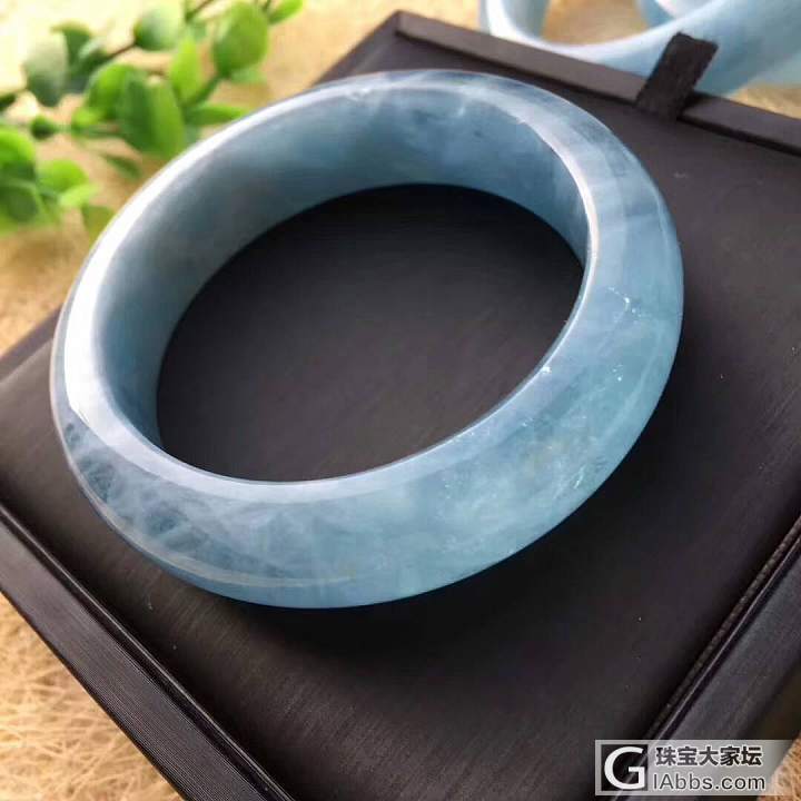海蓝宝手镯；海水蓝，晶体透，水润润～规格:53-58mm；_手镯海蓝宝
