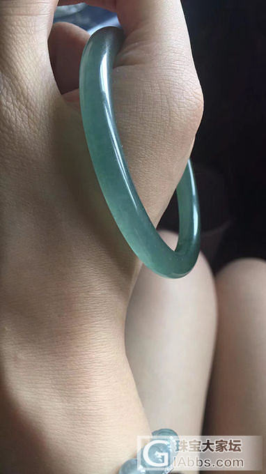 心塞，飘绿花镯子到手成油青_翡翠