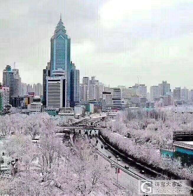 2017年乌鲁木齐第一场雪比以往来的更晚一些_乌鲁木齐摄影