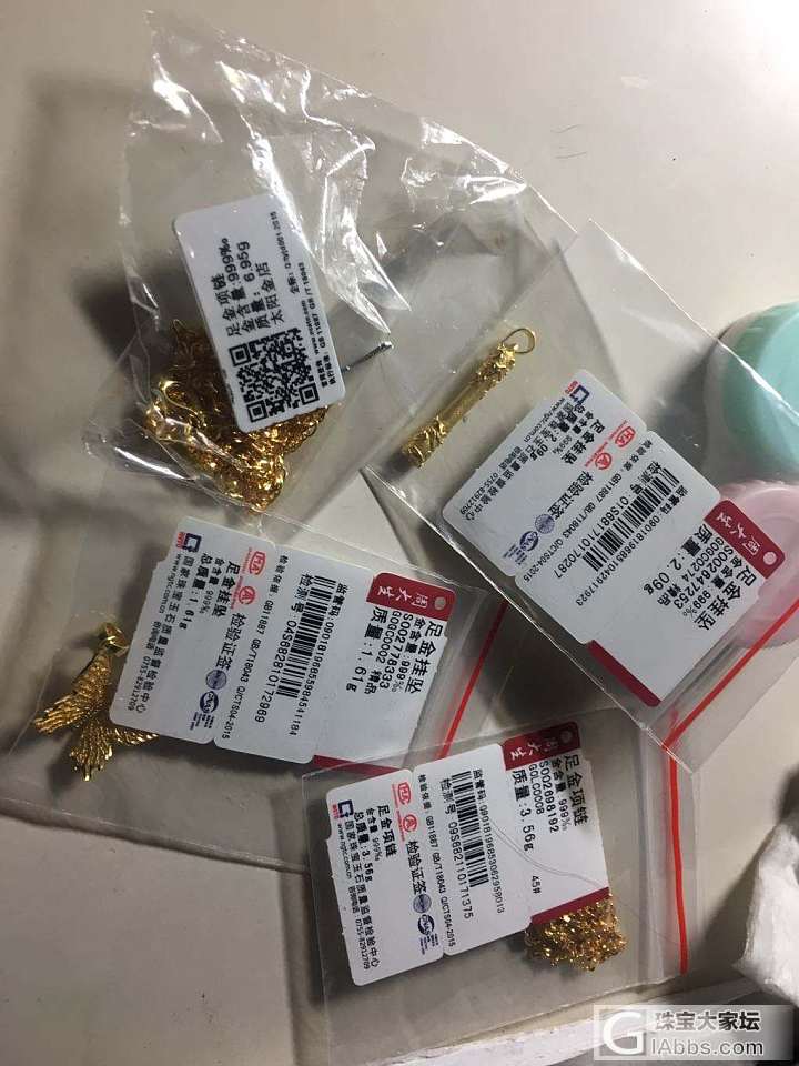 周大生和太阳金店项链小物_金