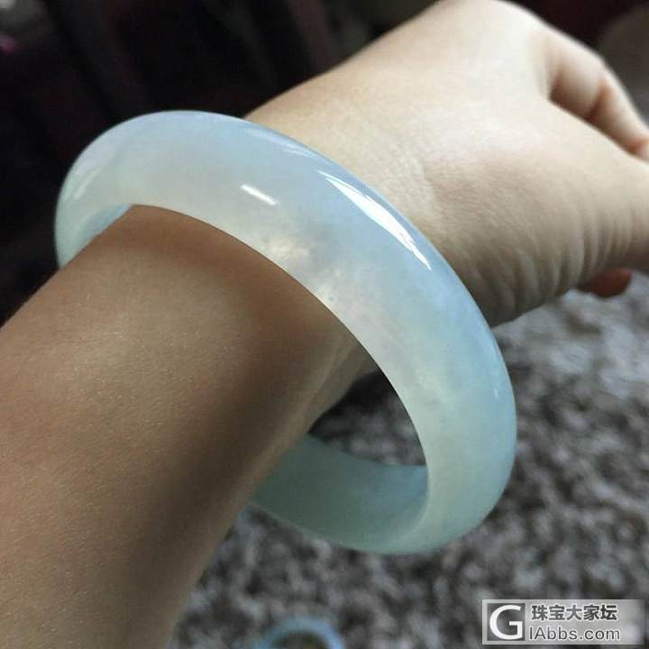 冰种飘花手镯_手镯翡翠