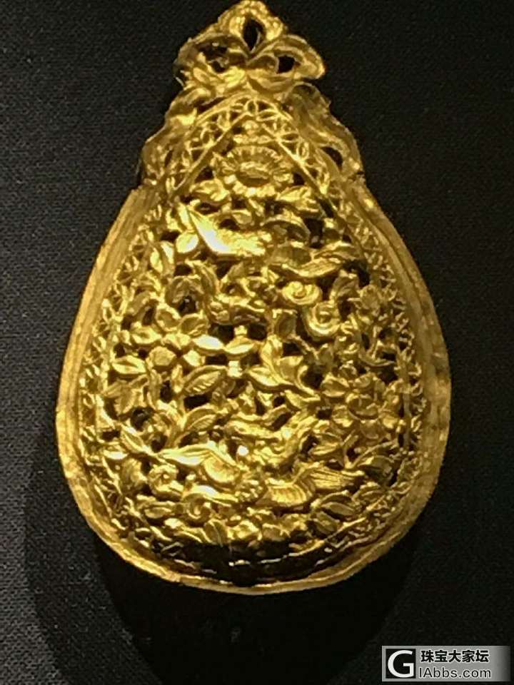 今天展馆免费家门口好多年没有去了。超美的_古董首饰展会金