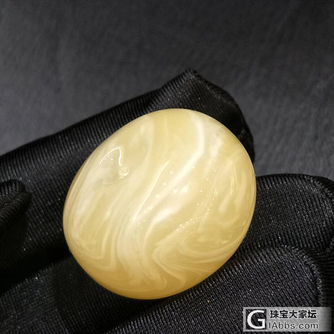 再来判断真假_平安扣挂件蜜蜡