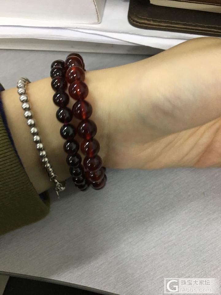 个人感觉橙红石榴石比酒红的密度低，不知道为啥_珠串石榴石