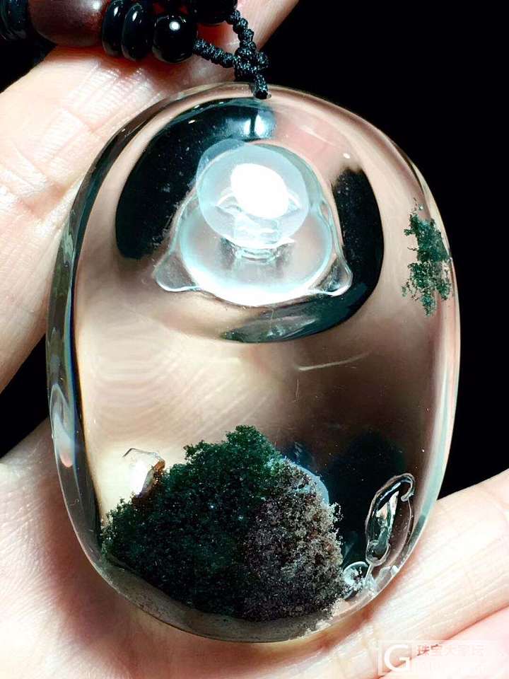 天然绿幽灵银山聚宝盆弥勒佛吊坠🌹 🌹 纯白体，颜色翠绿，形成银山聚宝盆，雕工精湛..._绿幽灵挂件幽灵晶