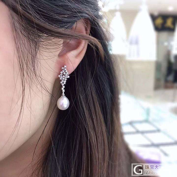 【特价💰：198元】每日特价款，现货只有一对，纯银镶嵌！搭配天然淡水珍珠，椭圆，..._耳坠珍珠