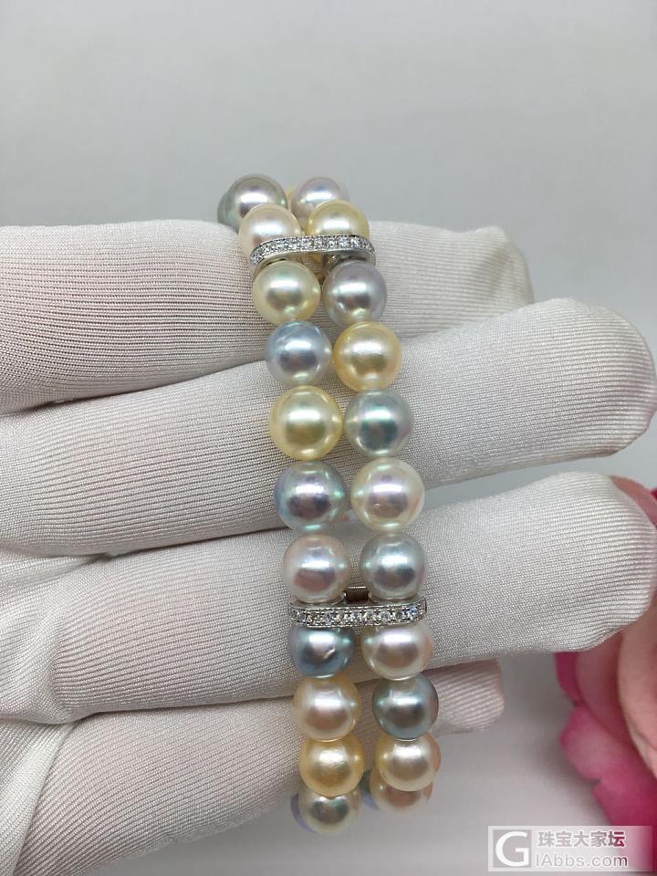 彩色海水珠，单条项链时没觉得多美，把它改造成双条手链后，好出彩😘_珍珠