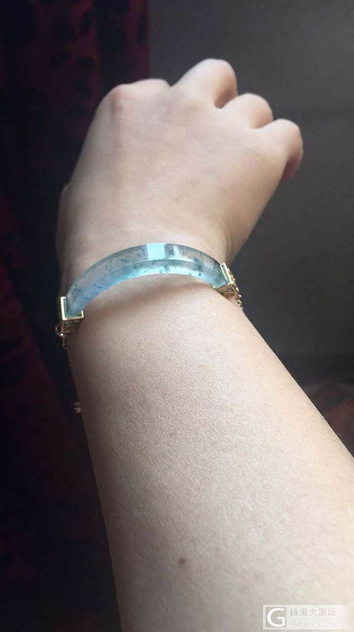 断情挂脖子还是戴手上好_搭配翡翠