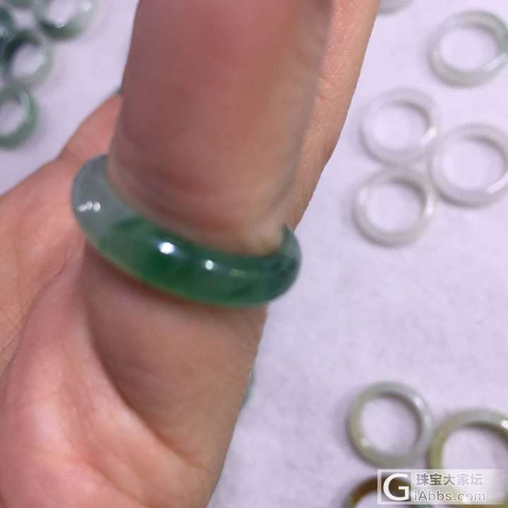 水一个几块钱的小可爱_玉髓戒指