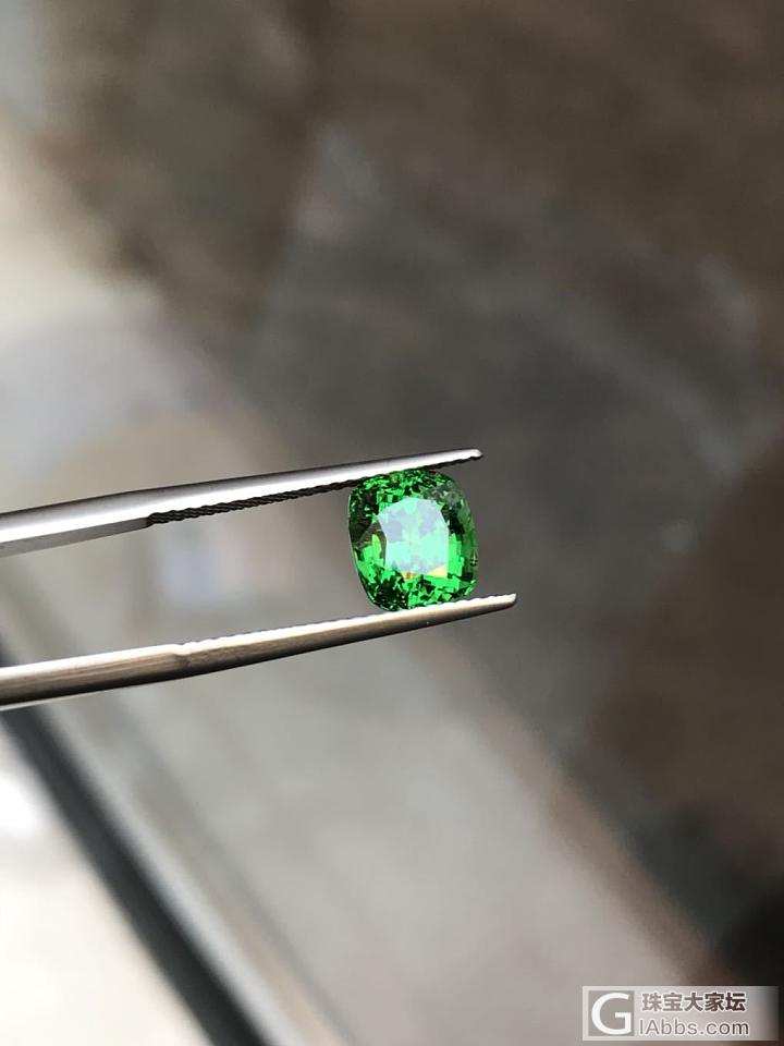 沙沙如今很少见这种品质了！_刻面宝石沙弗莱