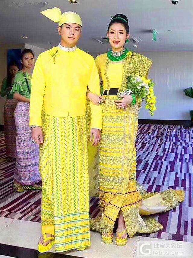 缅甸土豪嫁女：全身翡翠价值5亿，伴娘每人一条满绿项链_翡翠