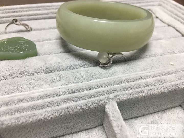 闲置大杂烩_挂件手镯和田玉