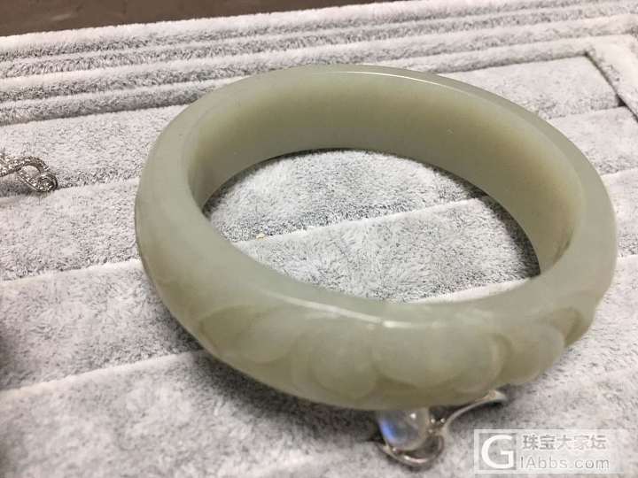 闲置大杂烩_挂件手镯和田玉