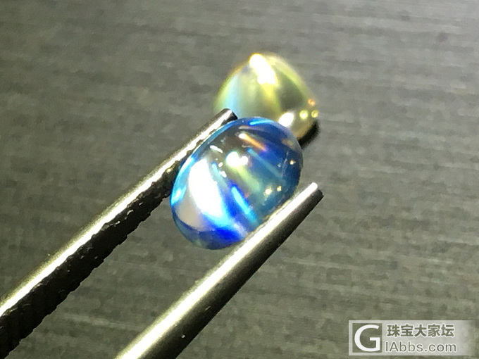 来自抹谷的月光_月光石