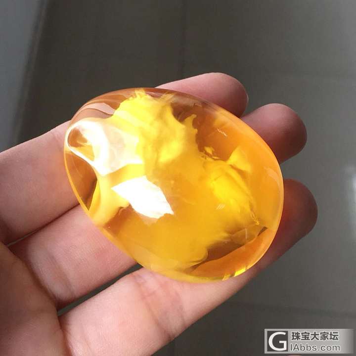 很独特的一枚_挂件琥珀蜜蜡