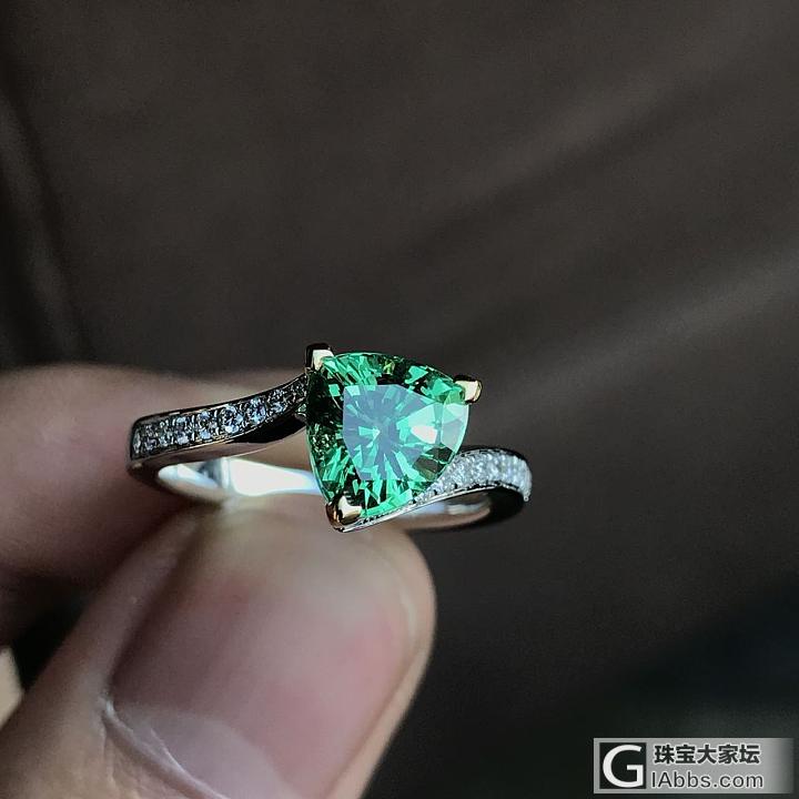 沙弗莱戒指_戒指沙弗莱