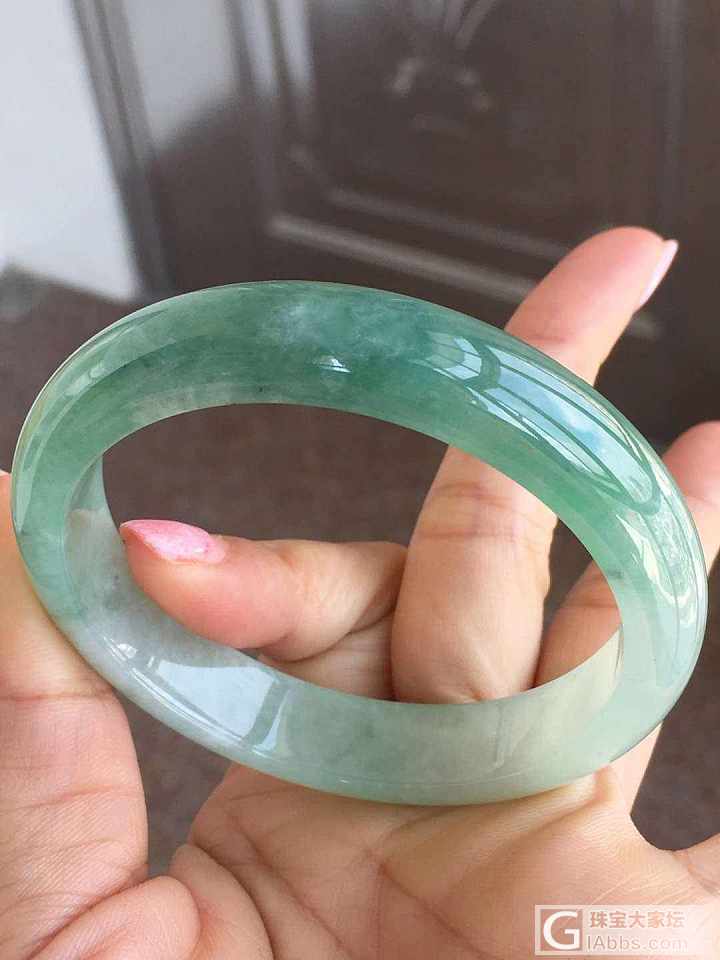 冰油绿宽边手镯_手镯翡翠
