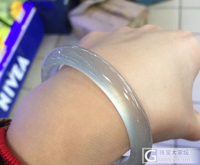 最后一刀玉髓镯子_手镯翡翠