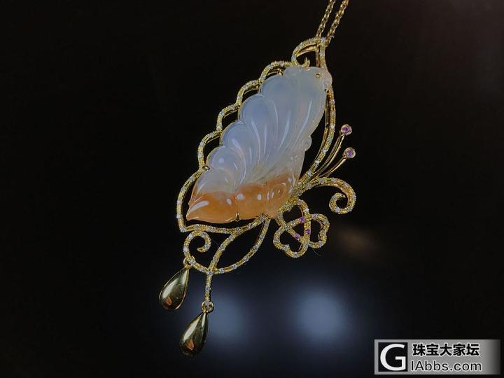 美美的黄翡蝴蝶，设计师款，18K金镶嵌钻石红宝，精灵般的灵动，动感十足_吊坠翡翠