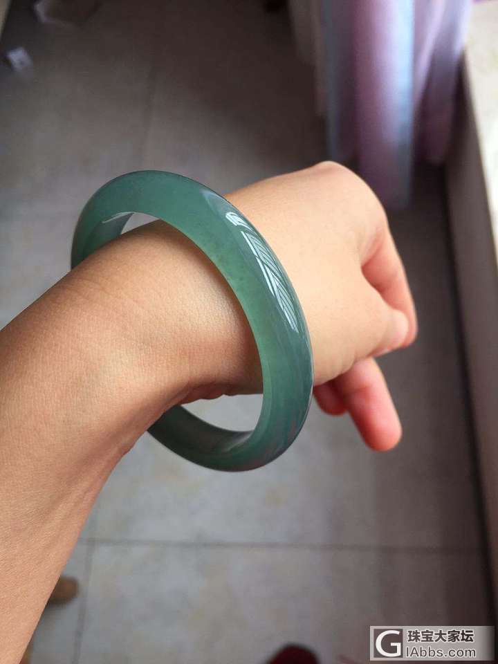晒一条给妈妈买的镯子_手镯翡翠