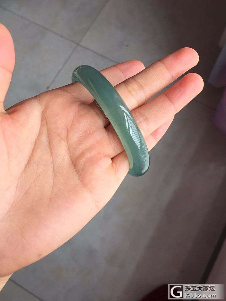 晒一条给妈妈买的镯子_手镯翡翠