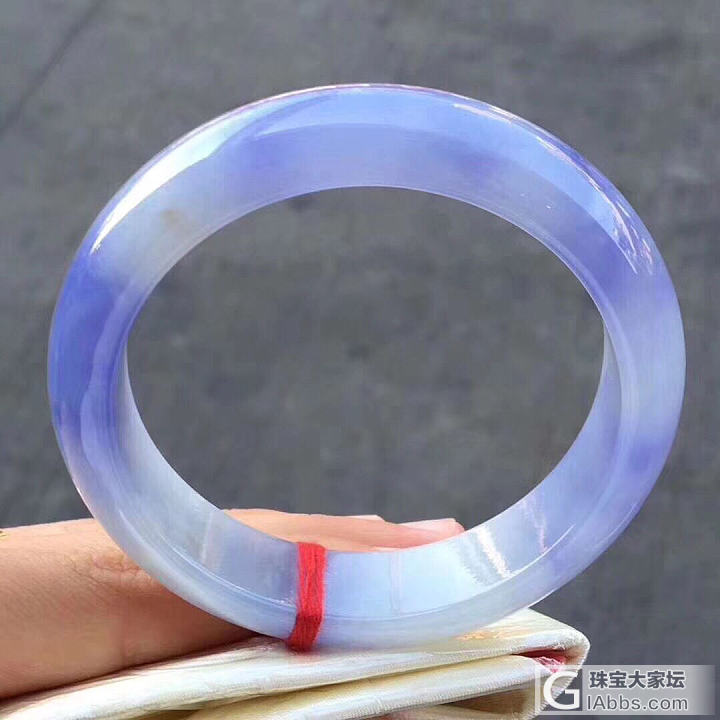 这条肉比较好，56圈的_手镯翡翠