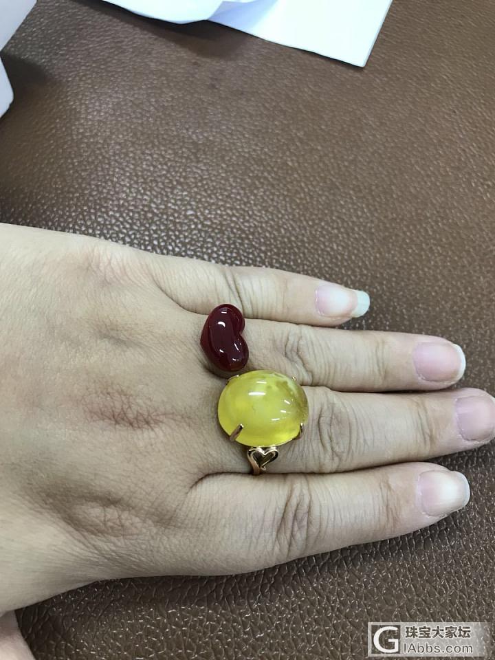 在紫霞家收的蛋面做的豪镶戒指。。。没忍住又收了个大肥心准备做个挂坠_蛋面珊瑚