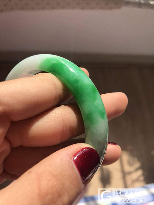 阳绿58圈口翡翠镯子_手镯翡翠