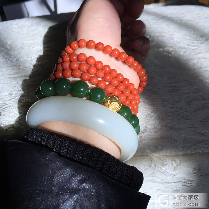 心爱的白胖加红绿_搭配手镯和田玉
