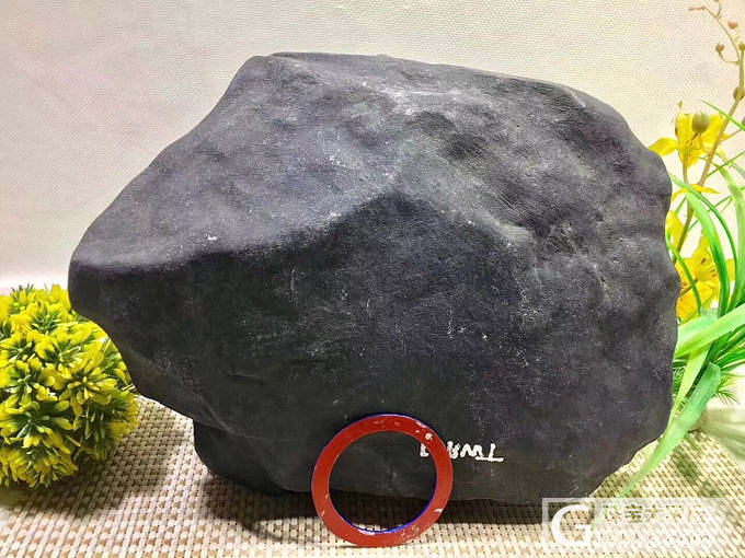 翡翠赌石_赌石翡翠