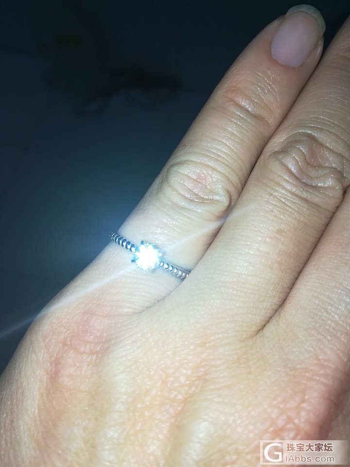 最近又喜欢上了莫桑，想要镶嵌戒指_求款式戒指莫桑石