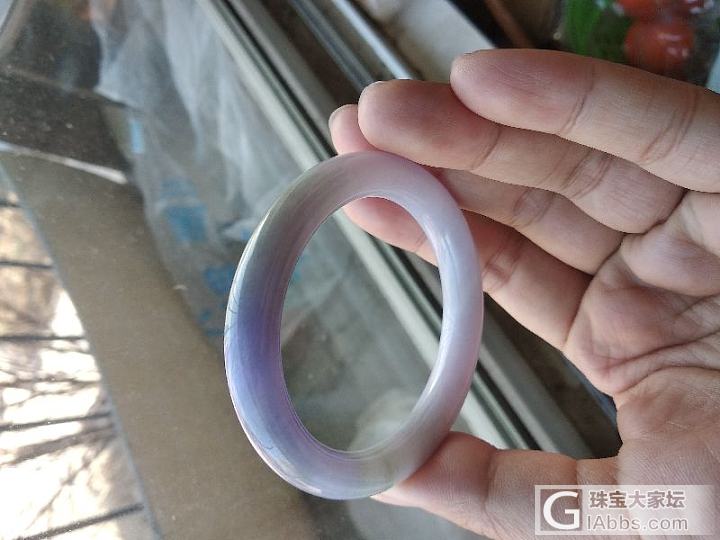 薰衣草紫罗兰手镯，圈口53，无纹无裂，只有一点儿杂志，最低一万，不议价，不包邮_手镯翡翠