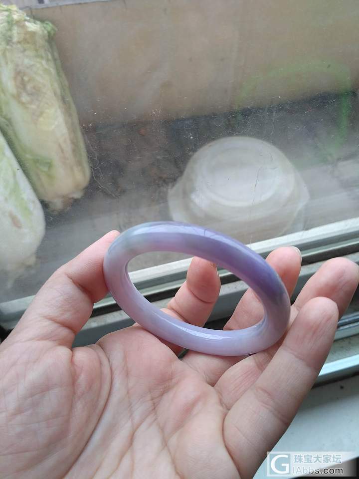 薰衣草紫罗兰手镯，圈口53，无纹无裂，只有一点儿杂志，最低一万，不议价，不包邮_手镯翡翠