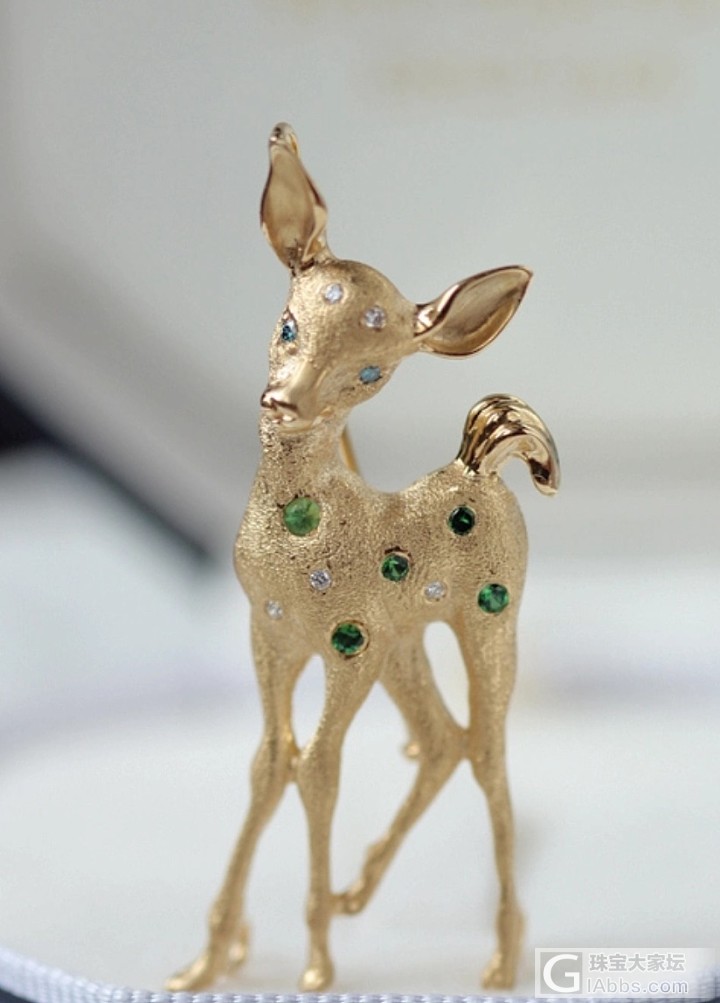 （胸针珠宝探索篇）难以抵抗💖童年我们最喜欢的动物也有是小鹿儿吗？_胸饰沙弗莱K金钻石
