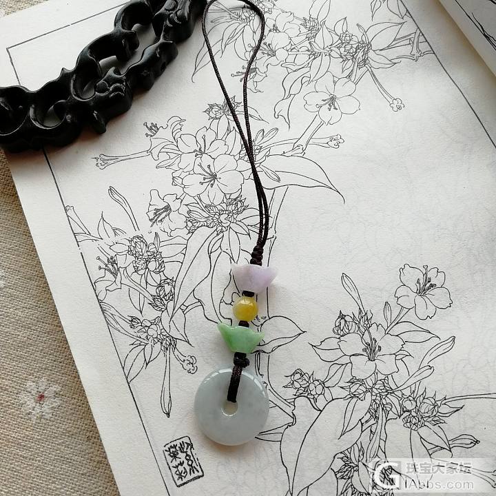 近期包挂、手机坠合辑，喜欢鲜艳的颜色_翡翠挂饰编绳